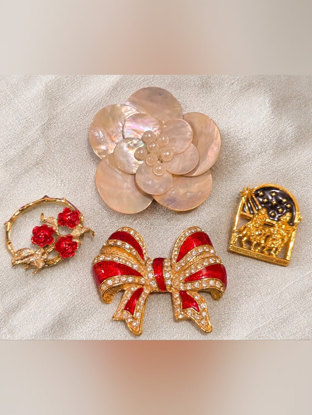 Vintage Christmas Brooch Lot – 4 Pieces-Resellers